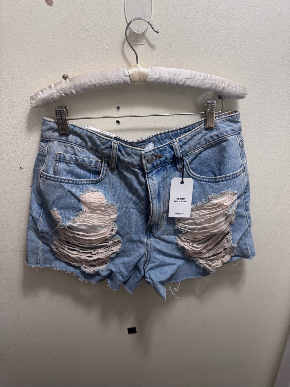 Forever 21 Light Blue Distressed High-Rise Denim Shorts size 29